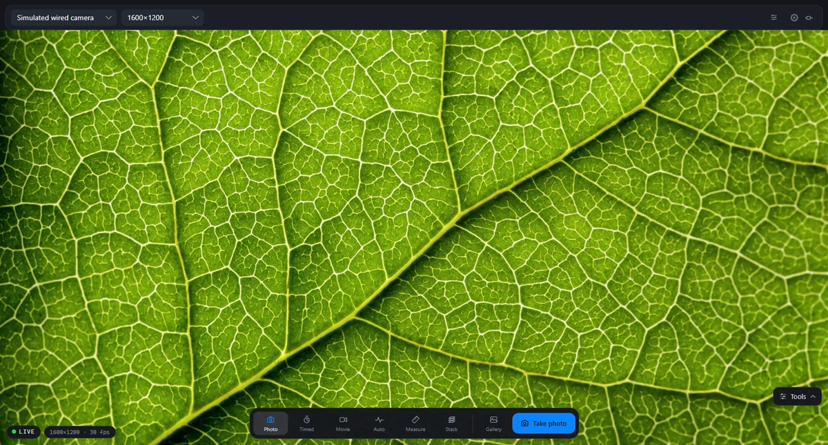 Latest xploview desktop interface with leaf filling the view and current image tools